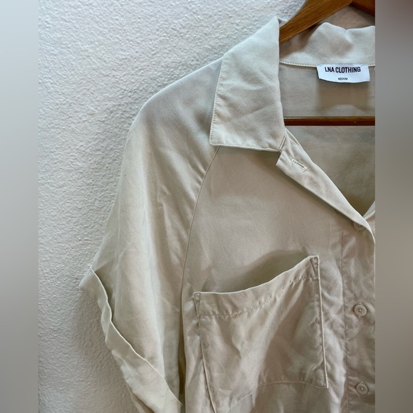 LNA Clothing 100% Tencel Ivory Button Down Short Sleeve Blouse Size M. - Picture 7 of 10
